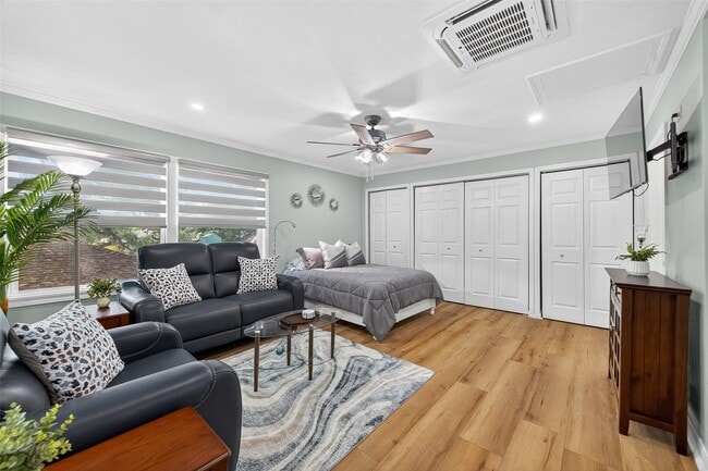 Building Photo - 407 Fairbanks St