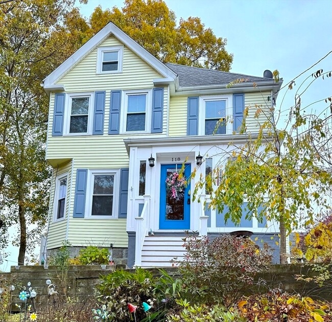 Photo - 118 Newburg St