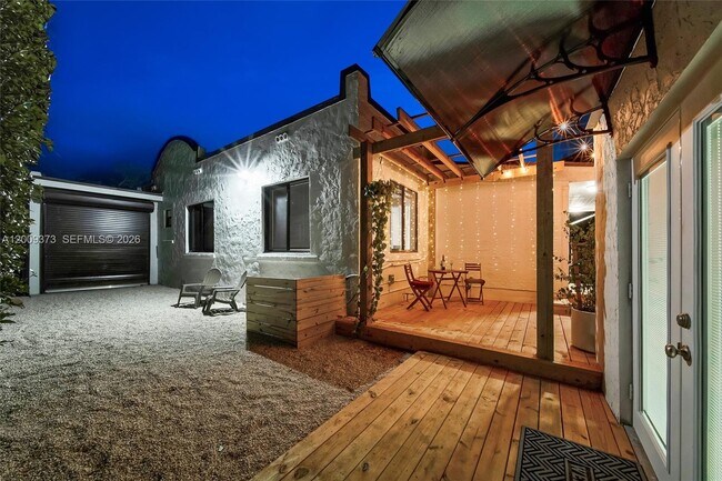 Photo - 1925 SW 23rd St