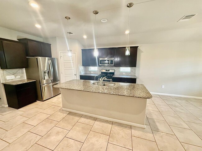 Photo - 513 Longhorn Cavern Rd