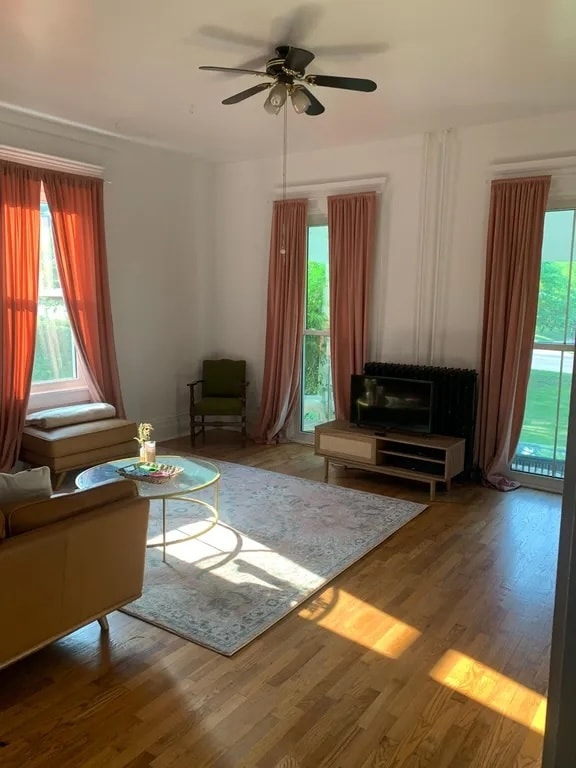 Building Photo - 6101 Contreras Rd Unit Charming 2 Bedroom Close to Campus!
