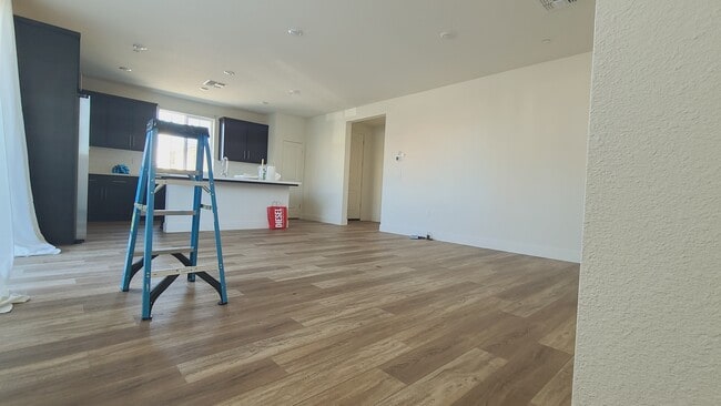 Photo - 7313 Umberto Pl