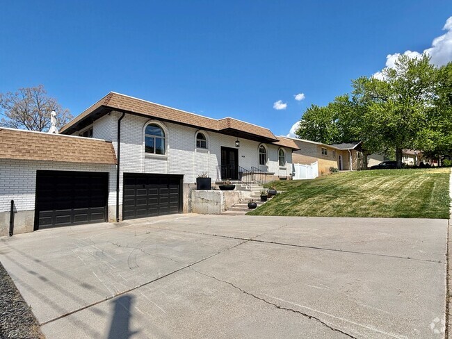 Building Photo - Sundance Stunner Near Mueller Park Trail! Rental