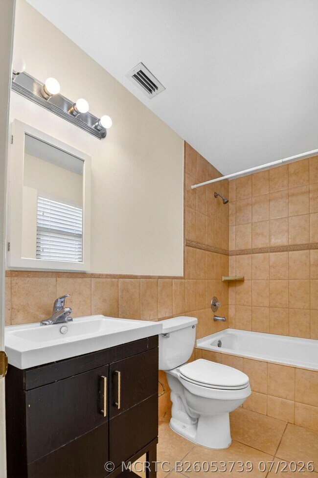 Photo - 18 Crossings Cir Unit F
