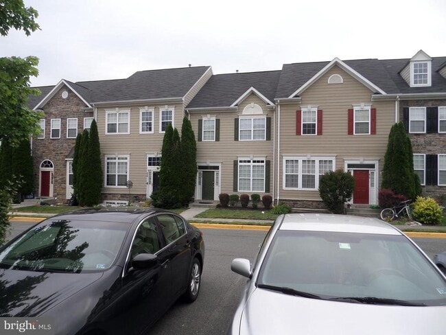 Building Photo - 836 Linfield Terrace NE Rental