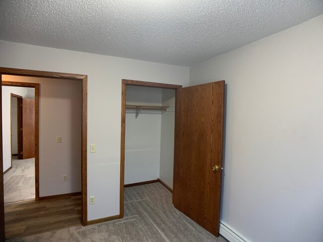 Photo - Kaeding Apartments - 337 Unidad 6