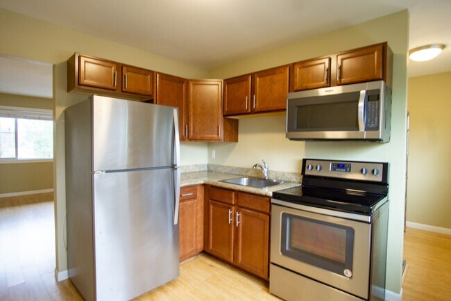 Photo - 2nd-Floor Corner 2-Bdr in St. Johns Ready Soon Unidad 7528