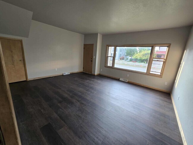 Photo - 1813 Wisconsin St Unit Lower