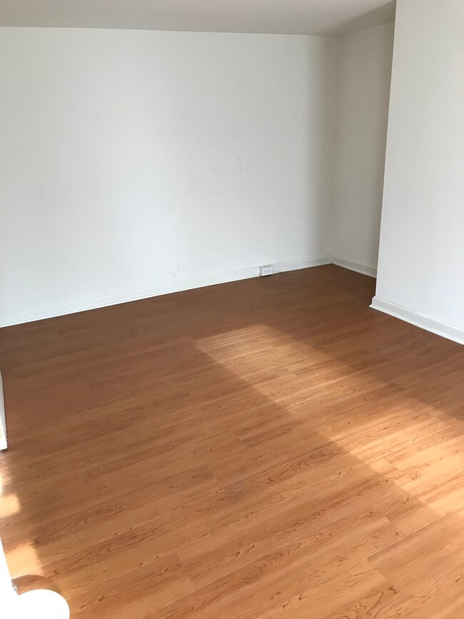 Photo - 15 West Burlington Street Unit 401