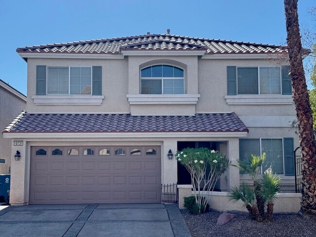 Well-Maintained 2-Story Home with Function... - Well-Maintained 2-Story Home with Function...