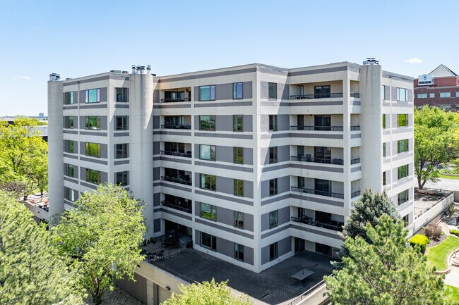 Photo - Coronado Condominiums