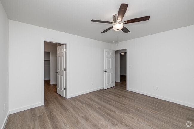 3BR, 2BA - 1,192SF - Primary Bedroom