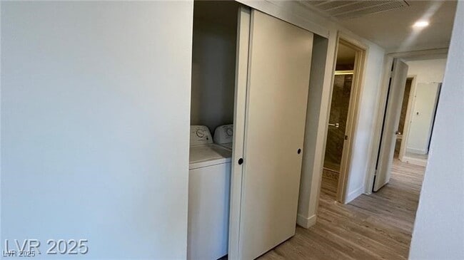 Photo - 1701 E Katie Ave Unidad 91