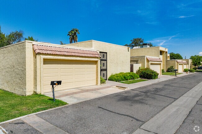 Photo - Orangeaire Villas Apartments