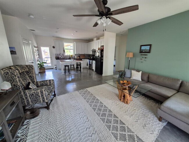 Photo - 107 Honopu Dr