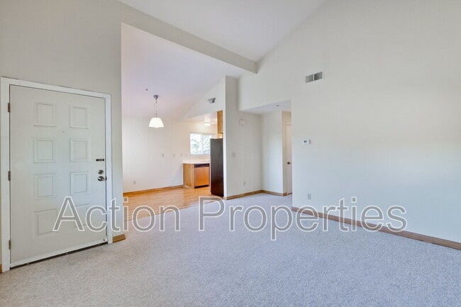 Photo - 180 Albacore Ln