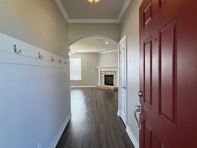 Photo - 5805 Thompson Pl