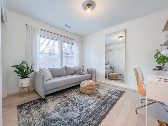 Photo - 7399 NE Stonewater St