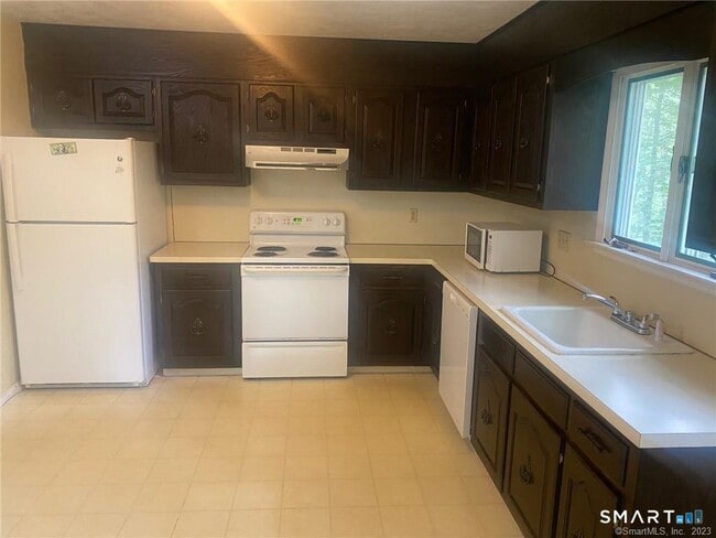 Photo - 1840 Shepard Ave