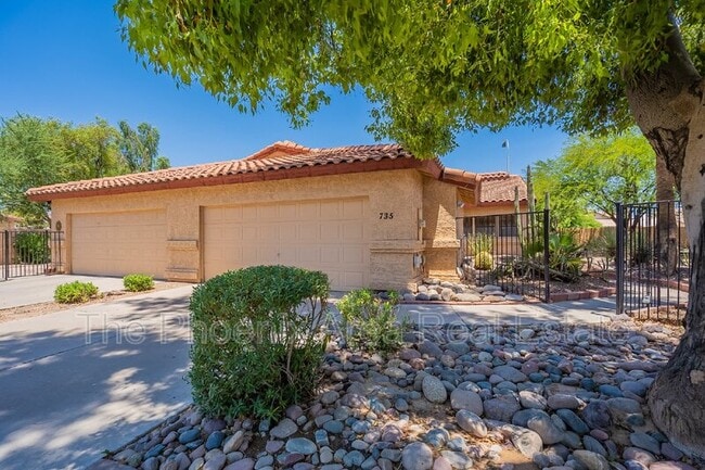 Photo - 735 N Tangerine Dr