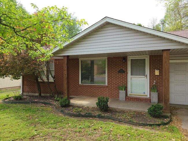 Photo - Updated, trendy and Ready for move in! 2 b...