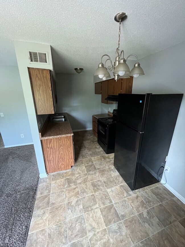 Photo - 2 Bedroom Apartment in Butler!!!