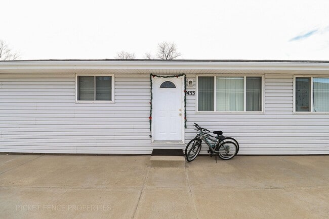 Building Photo - 2 bedroom Apartment in loveland!