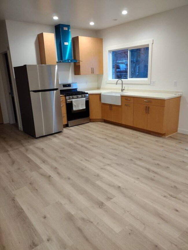 Photo - 808 Talent Ave Unit Apt C