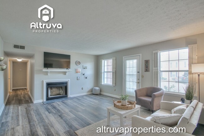 Building Photo - 2258 Lebanon Pike Unit Maplecrest Court B Rental