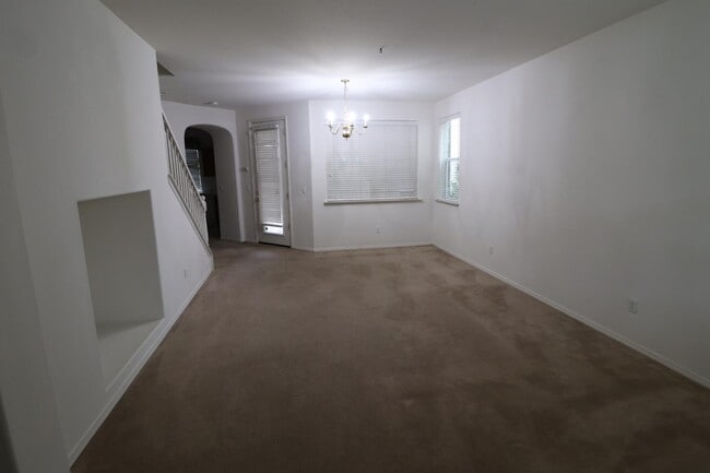 Photo - 70 W Brittany Ln