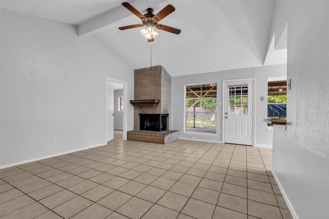 Photo - 23422 Wintergate Dr