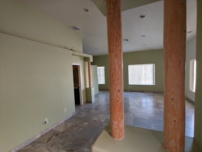 Photo - 69 E Columbus Ave Unit 1