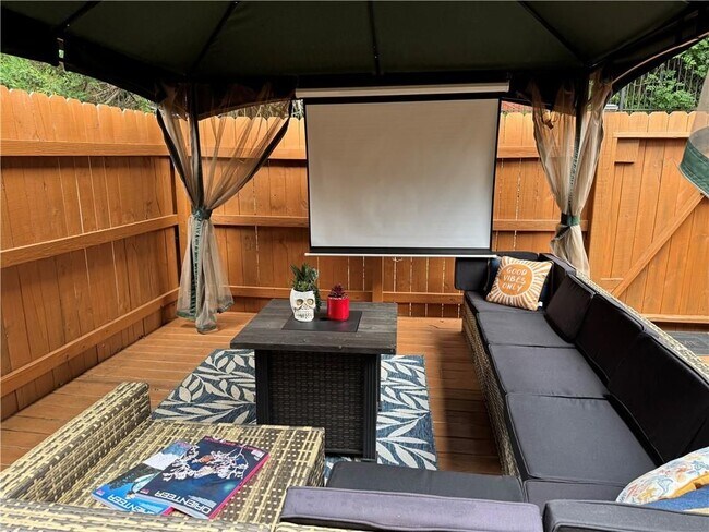 Photo - 1613 Bayrose Cir