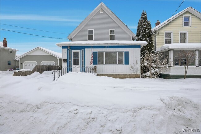 Photo - 26 Ganson St