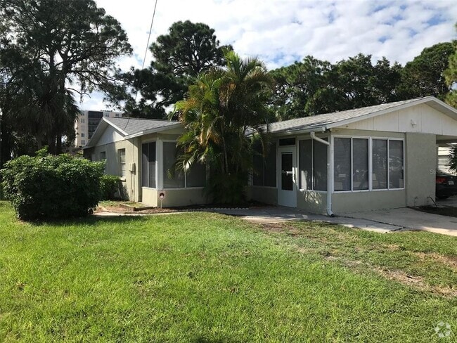 Building Photo - 2916 24th St W Rental