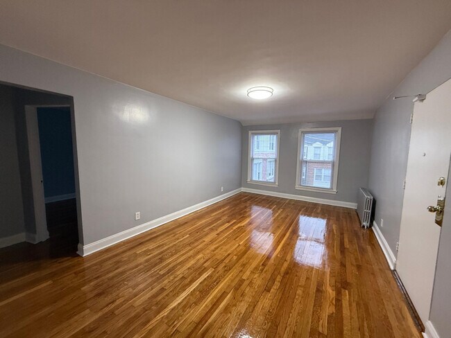 Photo - 194 Park Ave