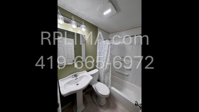 Photo - 602 MacKenzie Dr