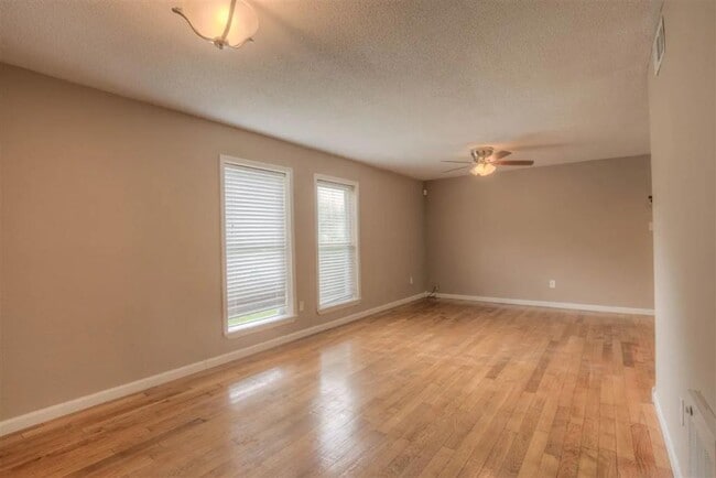 Photo - 5578 Sweet Gum Dr