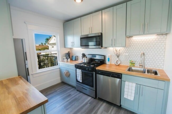 Photo - Tyler House | Live steps away from San Diego’s most vibrant neighborhood!