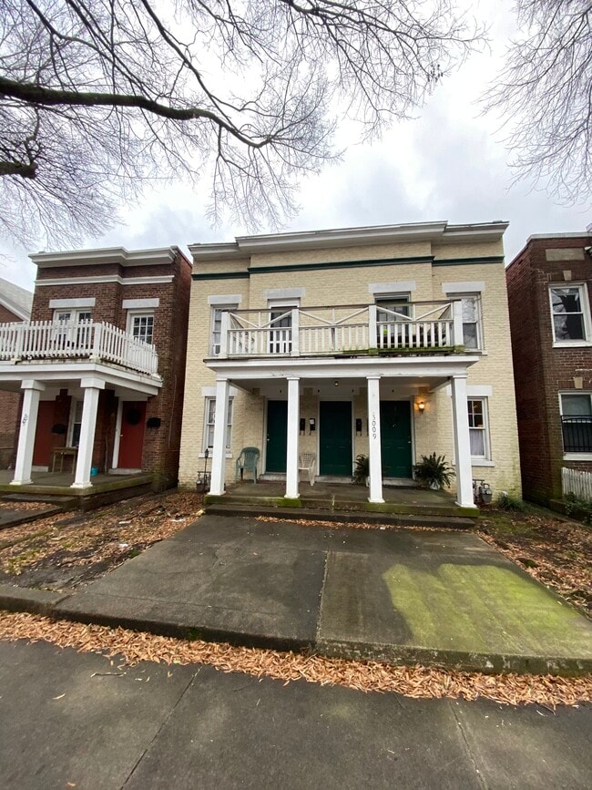 Photo - 3009 Ellwood Ave Unidad A