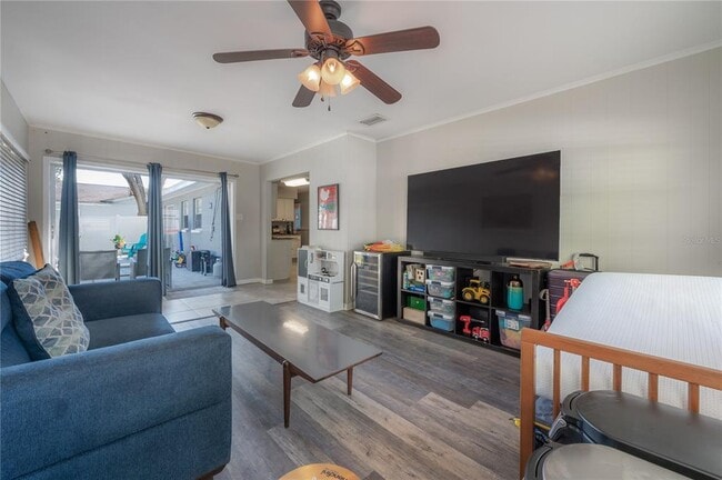 Photo - 2523 Lake Ellen Cir