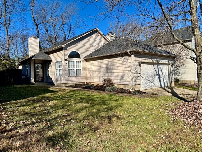 Building Photo - 881 Gerardi Rd