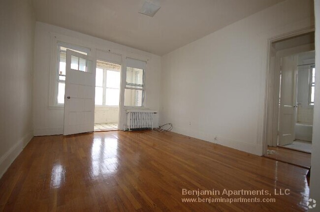 Building Photo - 1630 Commonwealth Ave Unit 22 Rental