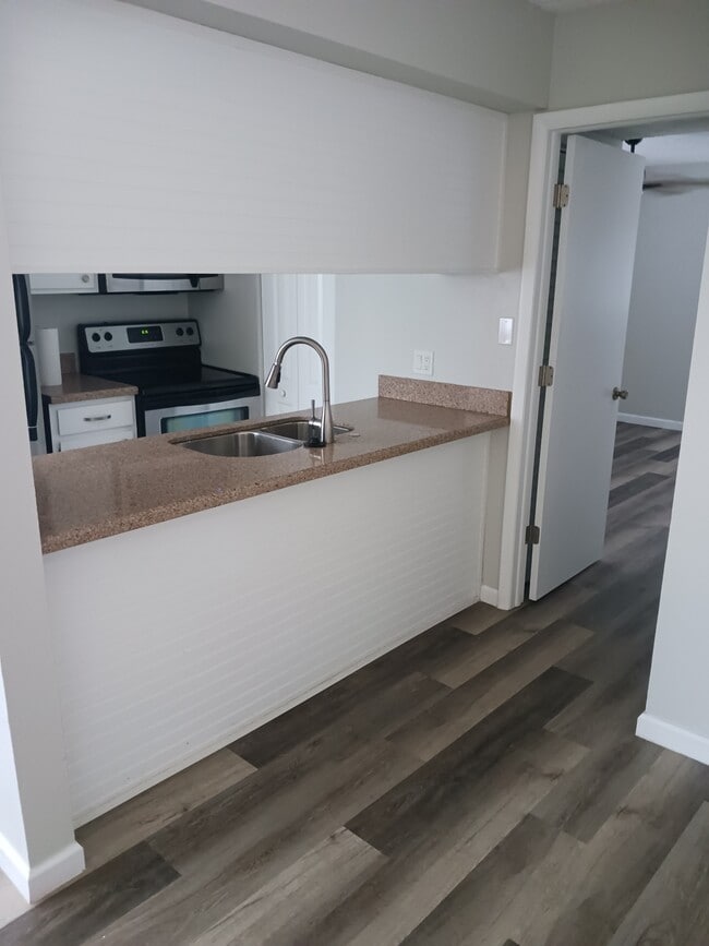 Photo - 4932 W Gandy Blvd Unit 4932