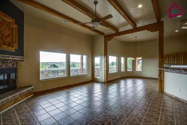 Photo - Great 3/2, Awesome Views, Spacious