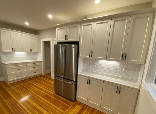 Photo - 26 Playstead Rd Unit 2