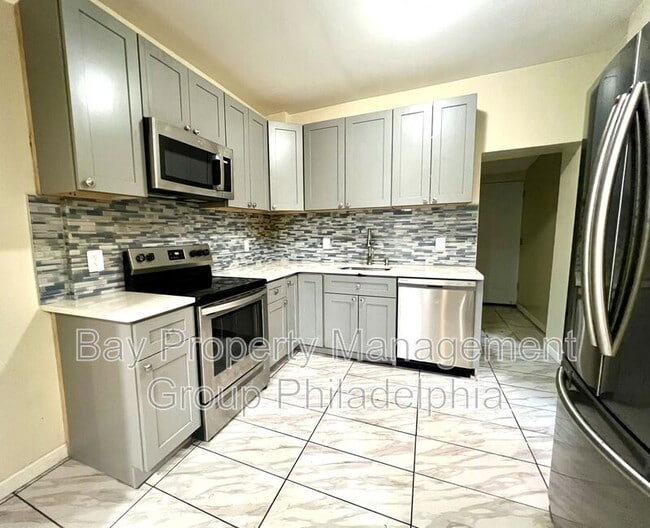 Building Photo - 7275 Saybrook Ave