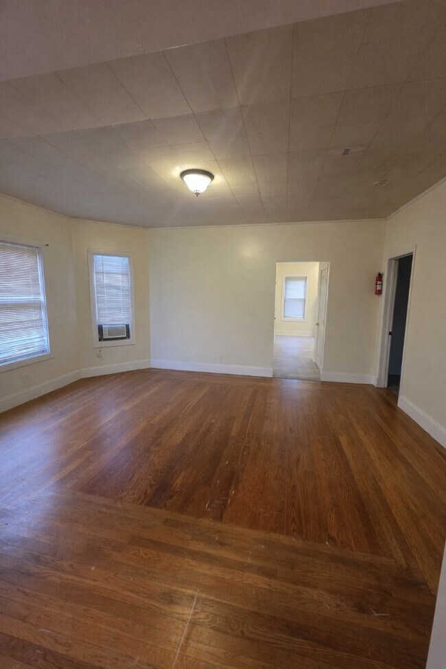 Photo - 1029 Plymouth Ave