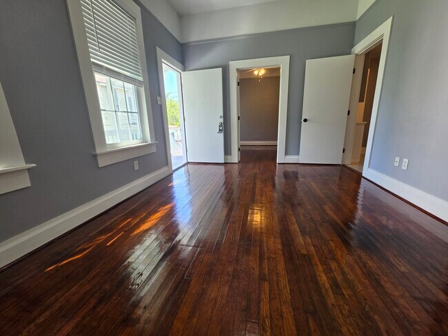 Photo - 3716 Avenue O