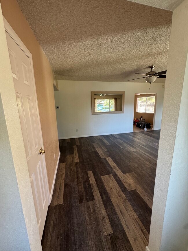 Photo - 438 W Ward Ave